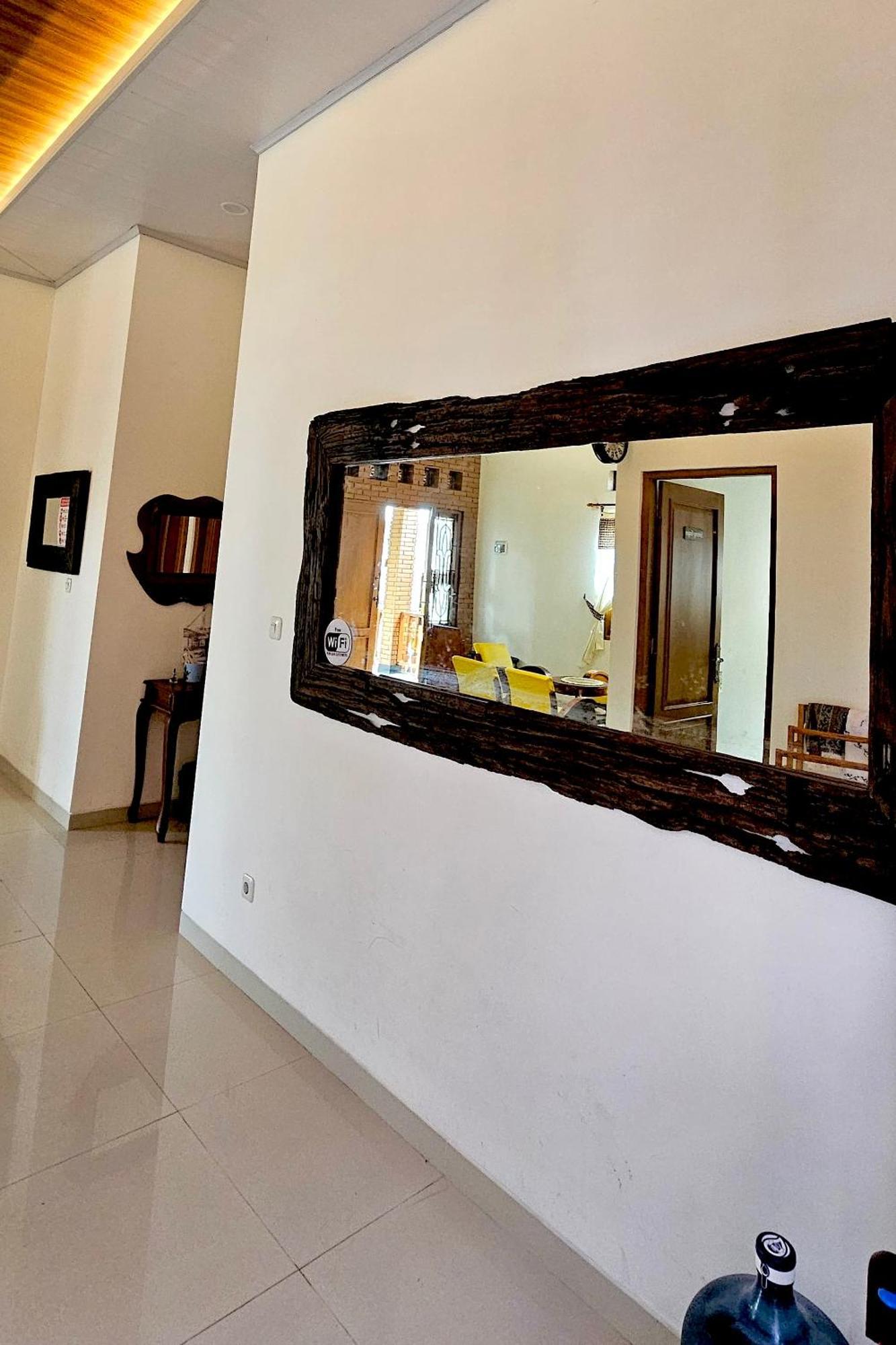 Omah Tabon Jogja - Close To Malioboro Джок'якарта Екстер'єр фото