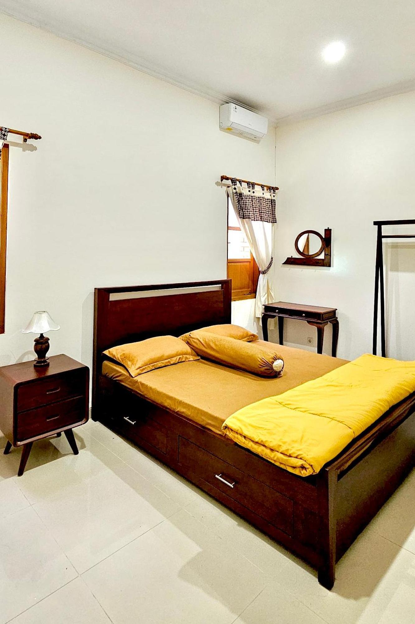 Omah Tabon Jogja - Close To Malioboro Джок'якарта Екстер'єр фото